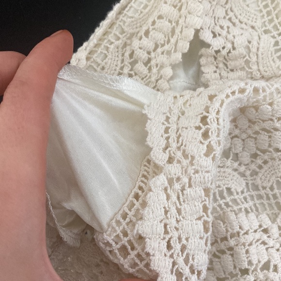 crochet/lace shorts - Picture 4 of 4